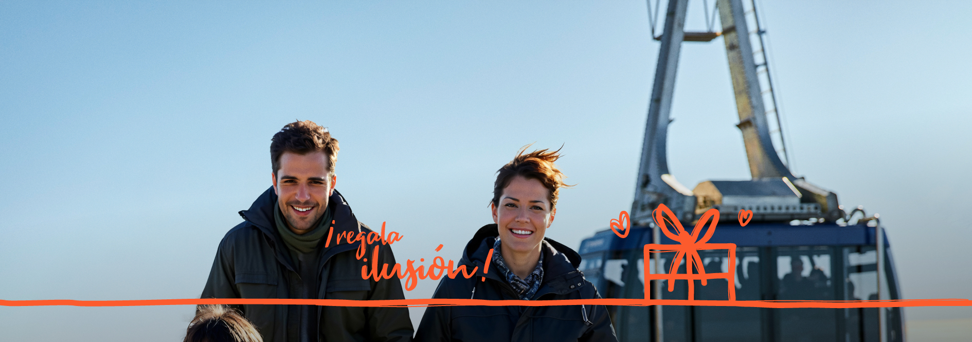 Familia disfrutando de un regalo lleno de ilusión