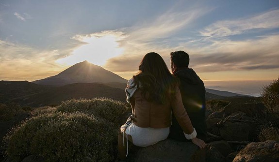 Zachód słońca na Teide na wycieczce na Teide nocą