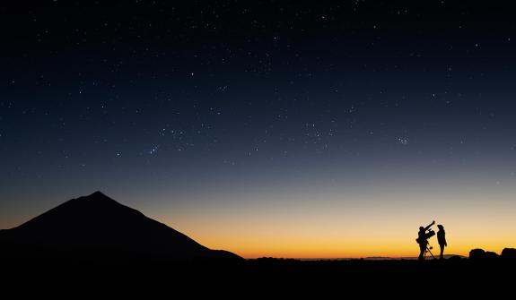VIP astronomical observation on Teide