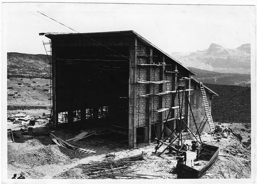 Construcción de la estación del teleférico del Teide Construcción de la estación del teleférico del Teide