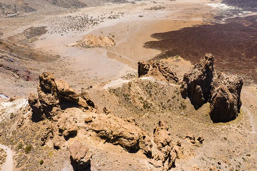 Vues depuis le Belvédère de Los Roques de García dans le Parc national du Teide