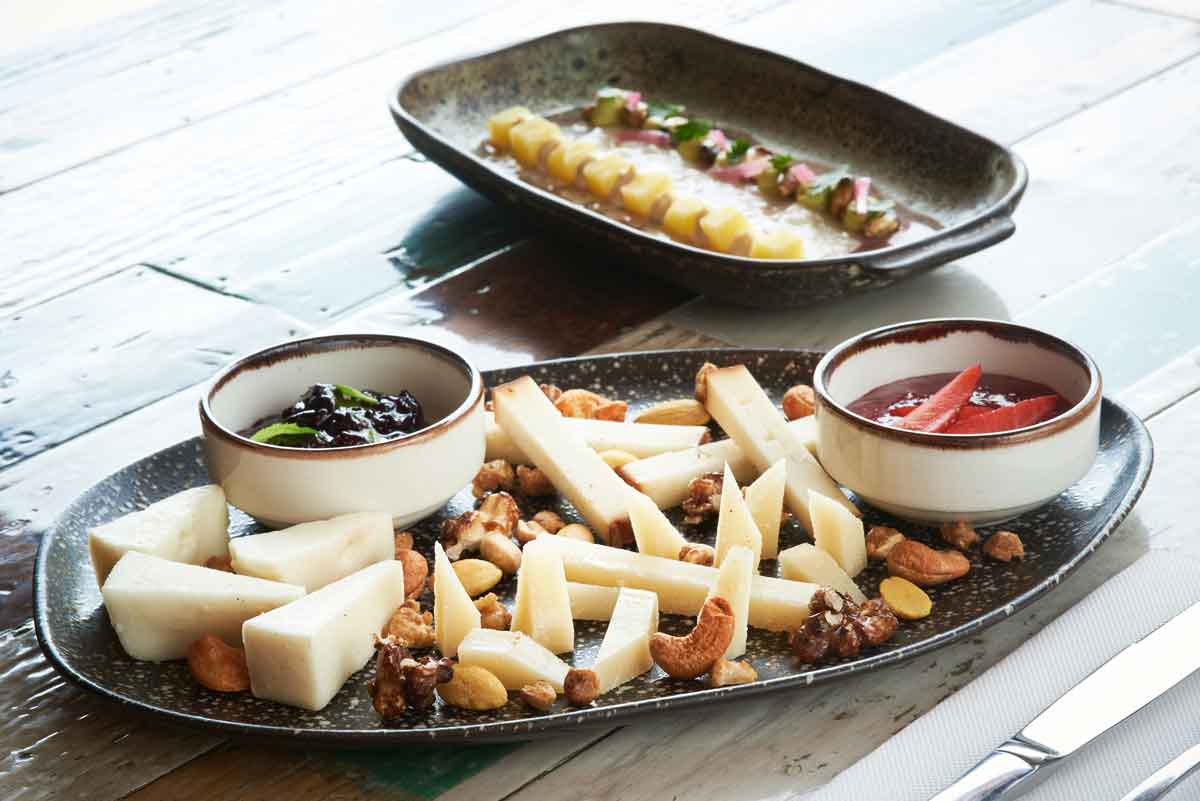 Starters premium dinner during the Sunset and Stars excursion