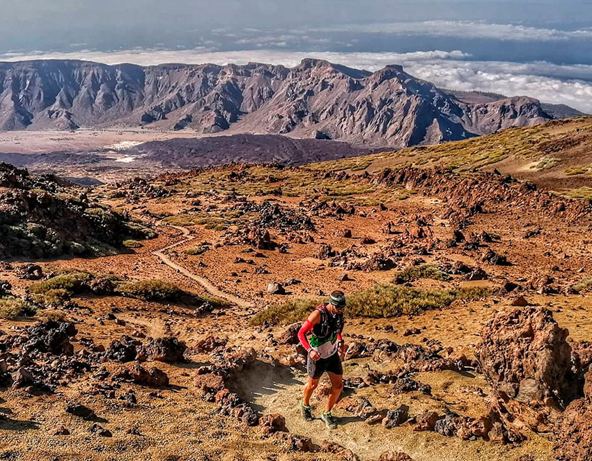 Deportista en el Teide, Tenerife Deportista en el Teide, Tenerife